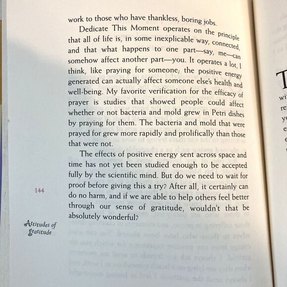 Attitudes Of Gratitude Hardcover Book Self-Help Inspirational Give & Receive Joy - Picture 12 of 12